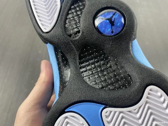 HYPE University Blue Air DJ5982-041 13 Jordan 0426